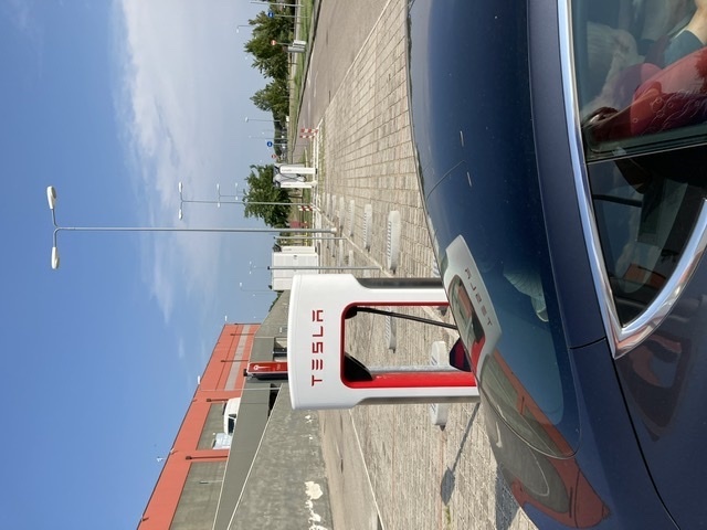 Afbeeldingslocatie: https://tweakers.net/i/UIrdjSFgZAjxZQ-j892H-r-esvc=/full-fit-in/4920x3264/filters:max_bytes(3145728):no_upscale():strip_icc():fill(white):strip_exif()/f/image/DtAy8yooOPUoD9QXyAweFCCK.jpg?f=user_large