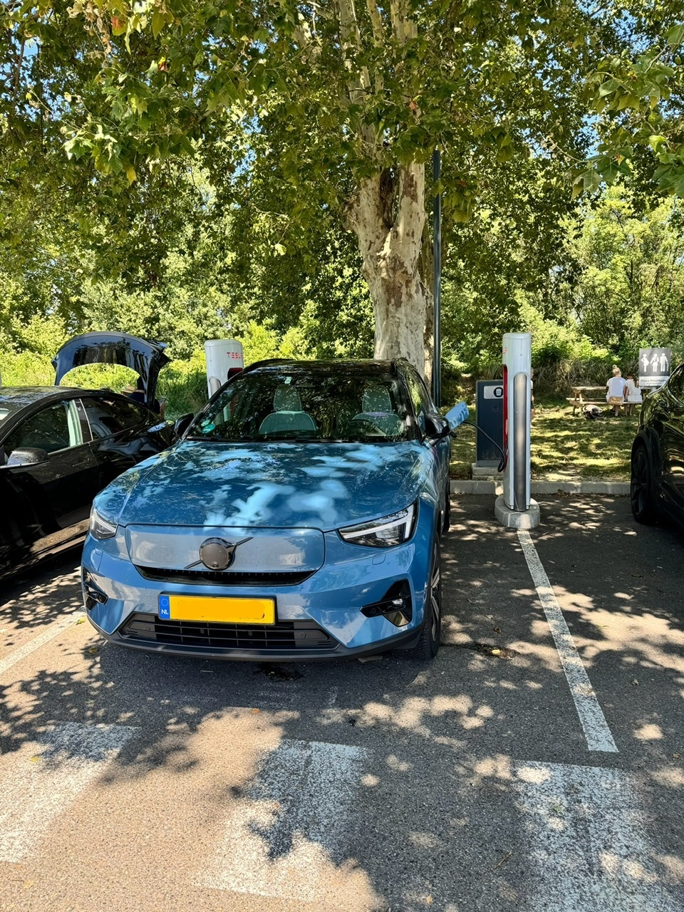 Afbeeldingslocatie: https://tweakers.net/i/UJY2FwJ50gHgl4DAosGhCu6Q3m4=/full-fit-in/4920x3264/filters:max_bytes(3145728):no_upscale():strip_icc():fill(white):strip_exif()/f/image/WGrBtrJpy1kAHuFc4562YWAh.jpg?f=user_large