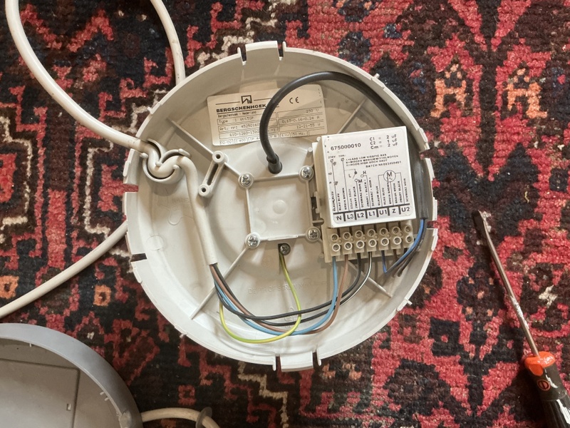 Afbeeldingslocatie: https://tweakers.net/i/ULIAgruc6t0KXzgQFu73fS8gRkI=/800x/filters:strip_icc():strip_exif()/f/image/n6MXVigv125FWtZ02WZxoCcC.jpg?f=fotoalbum_large