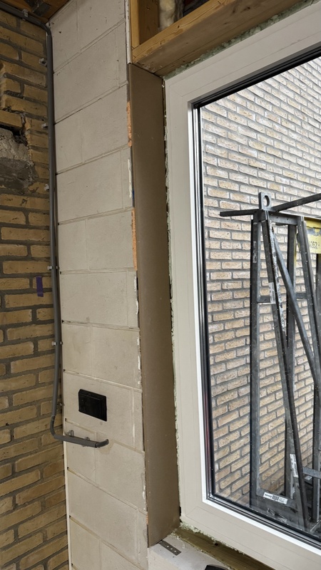 Afbeeldingslocatie: https://tweakers.net/i/UN6-rewFB74PsK1fXcKYTeRFzYk=/x800/filters:strip_icc():strip_exif()/f/image/35InXSj14PHvwuUxX1EnUNLU.jpg?f=fotoalbum_large