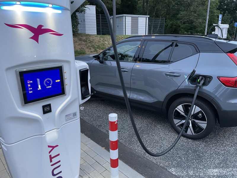 Afbeeldingslocatie: https://tweakers.net/i/UPTOr7SNZ_v5ULtjkyj9FgVUUNI=/800x/filters:strip_icc():strip_exif()/f/image/fJPhGgBh6xQok0MnJI3UUegC.jpg?f=fotoalbum_large