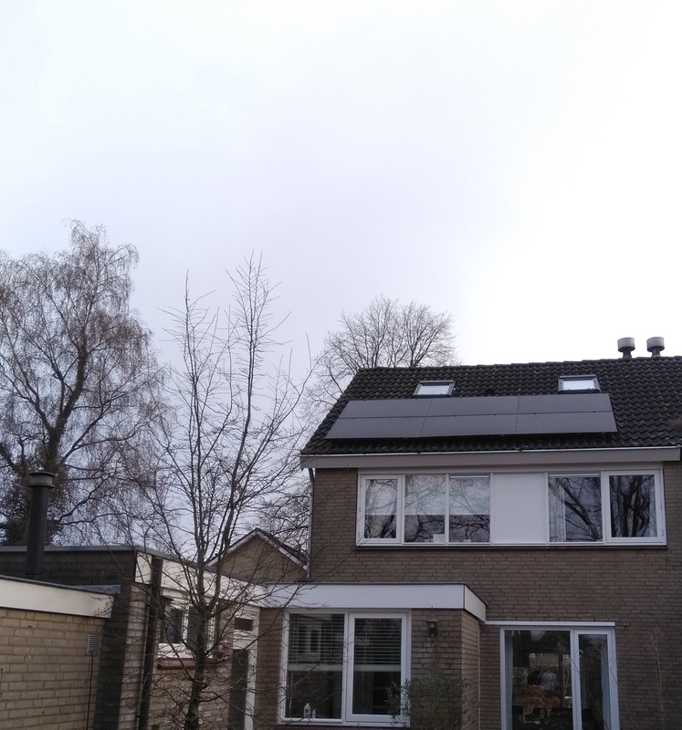 Afbeeldingslocatie: https://tweakers.net/i/UPzZiWfWGILmmVvGAHLiA3fNyvg=/x800/filters:strip_icc():strip_exif()/f/image/lnZgqLTV16quzvWerLS6cuPe.jpg?f=fotoalbum_large