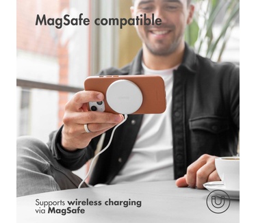 Accezz Leather Backcover met MagSafe iPhone 13 Pro Max - Bruin