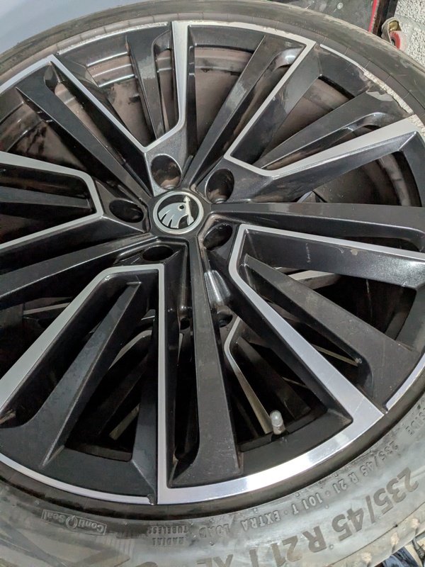 Afbeeldingslocatie: https://tweakers.net/i/UQvBJqG7mZ6sd0WvHktIkKVuCps=/x800/filters:strip_icc():strip_exif()/f/image/Acns561Vr0WNinkW6aQBGF7E.jpg?f=fotoalbum_large