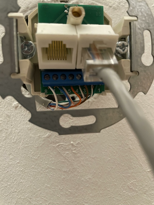 Afbeeldingslocatie: https://tweakers.net/i/US6BuKHG7DthyGpgVZsNBre2-uc=/x800/filters:strip_icc():strip_exif()/f/image/kjvt8ijaAosq6CcQbCNmVsJ8.jpg?f=fotoalbum_large