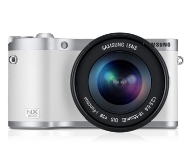 Samsung NX300 + 18-55mm F3.5-5.6 IOS II Wit