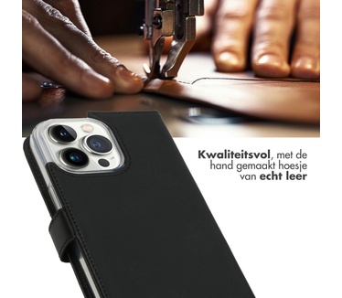 Selencia Echt Lederen Bookcase iPhone 14 Pro Max - Zwart
