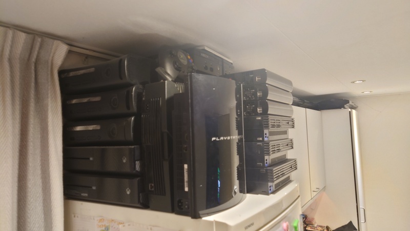 Afbeeldingslocatie: https://tweakers.net/i/UY5dJscQd3PxBFFgzA-YFywqGI0=/800x/filters:strip_icc():strip_exif()/f/image/lsztOip8wJpUzM0hZh4DBSQs.jpg?f=fotoalbum_large