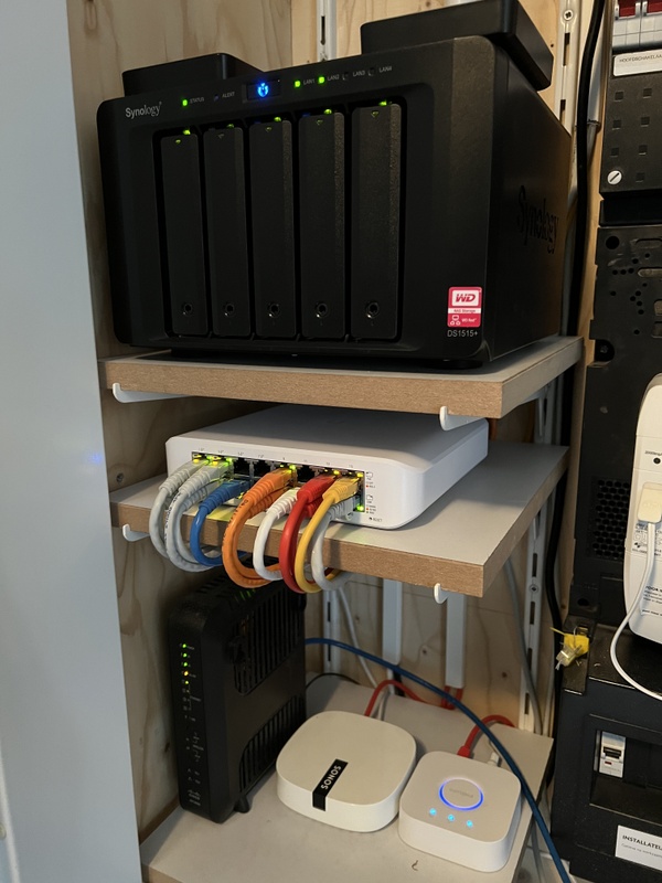 Afbeeldingslocatie: https://tweakers.net/i/UaY9cQouiFHZu3WNKmruWI_c7Rw=/x800/filters:strip_icc():strip_exif()/f/image/CSpaURdgE1gjsynHkFvqGF3p.jpg?f=fotoalbum_large