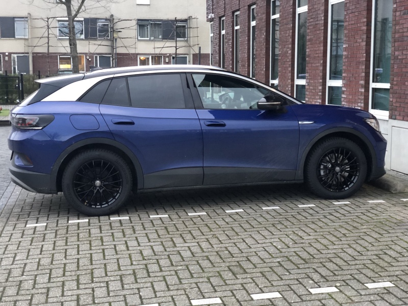 Afbeeldingslocatie: https://tweakers.net/i/Ub3-vL5X7rJnA1SVGKXURLz4_YA=/800x/filters:strip_icc():strip_exif()/f/image/W7lzvVrkin6esgwGLn4Id0fd.jpg?f=fotoalbum_large