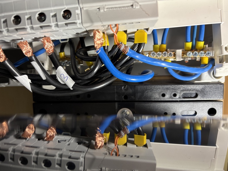 Afbeeldingslocatie: https://tweakers.net/i/UbynPLWrt2rNeb-1gcy1Tp6SyYE=/800x/filters:strip_icc():strip_exif()/f/image/9Ge8mysDJKRvqqRiXgsfOdPO.jpg?f=fotoalbum_large