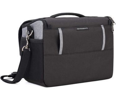 Think Tank Photo 710902