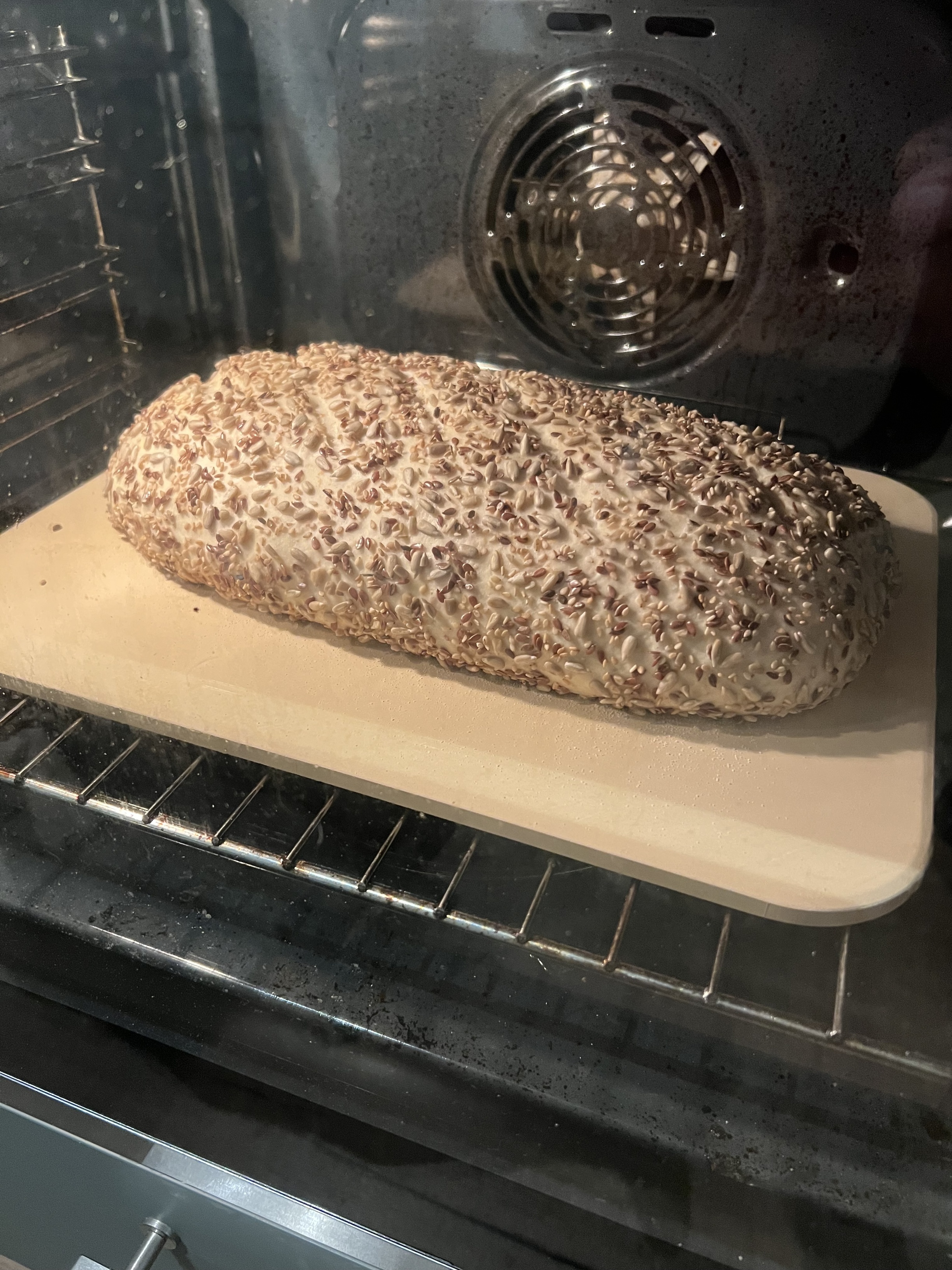 Afbeeldingslocatie: https://tweakers.net/i/Ud_4MJY3BARZYRrwFEQ7YsYcMtk=/fit-in/4920x3264/filters:max_bytes(3145728):no_upscale():strip_icc():strip_exif()/f/image/nMX48KtvXsruD9ud6gMdwS2L.jpg?f=user_large