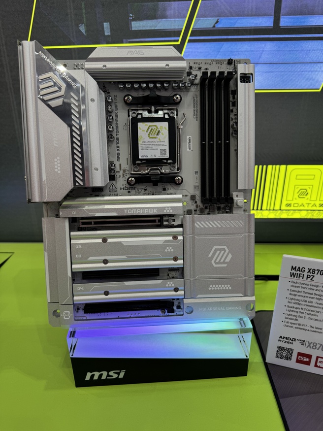 MSI X870E Tomahawk