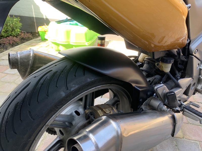 Afbeeldingslocatie: https://tweakers.net/i/Ufl8e5JMEixXmyjyOmS1CKYInNw=/800x/filters:strip_icc():strip_exif()/f/image/0HygaPwMK58hualJtFyAdGAA.jpg?f=fotoalbum_large