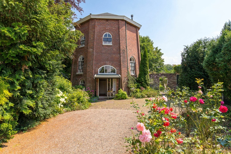 Afbeeldingslocatie: https://tweakers.net/i/UtJ1NtyhRlmaRYzjyvfrKCmZJHo=/800x/filters:strip_icc():strip_exif()/f/image/9m7jg1HPqqQUgi7n05OXpqv9.jpg?f=fotoalbum_large