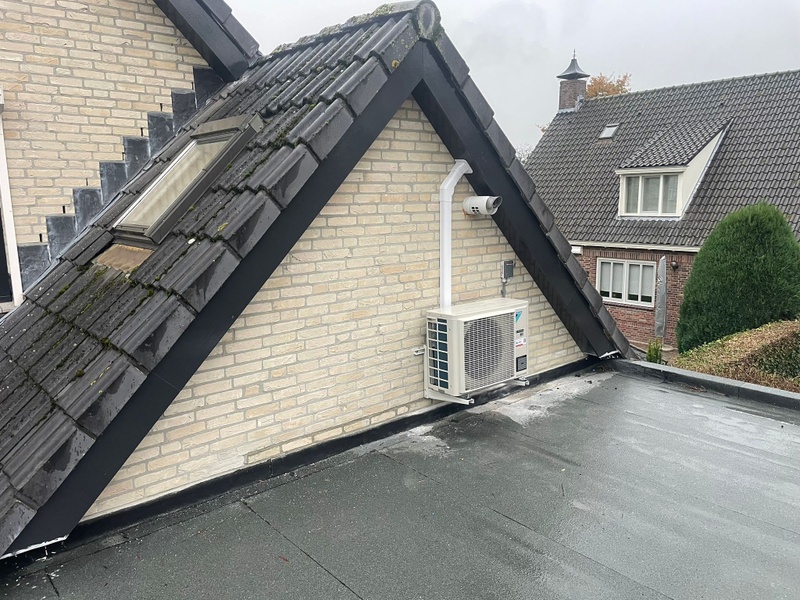 Afbeeldingslocatie: https://tweakers.net/i/UurMNVwMYUw27GrNiE7XWPNmh-g=/800x/filters:strip_icc():strip_exif()/f/image/Dh41dXSEfwLacbOtQHI5m0xo.jpg?f=fotoalbum_large
