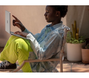 Microsoft Surface Laptop Go