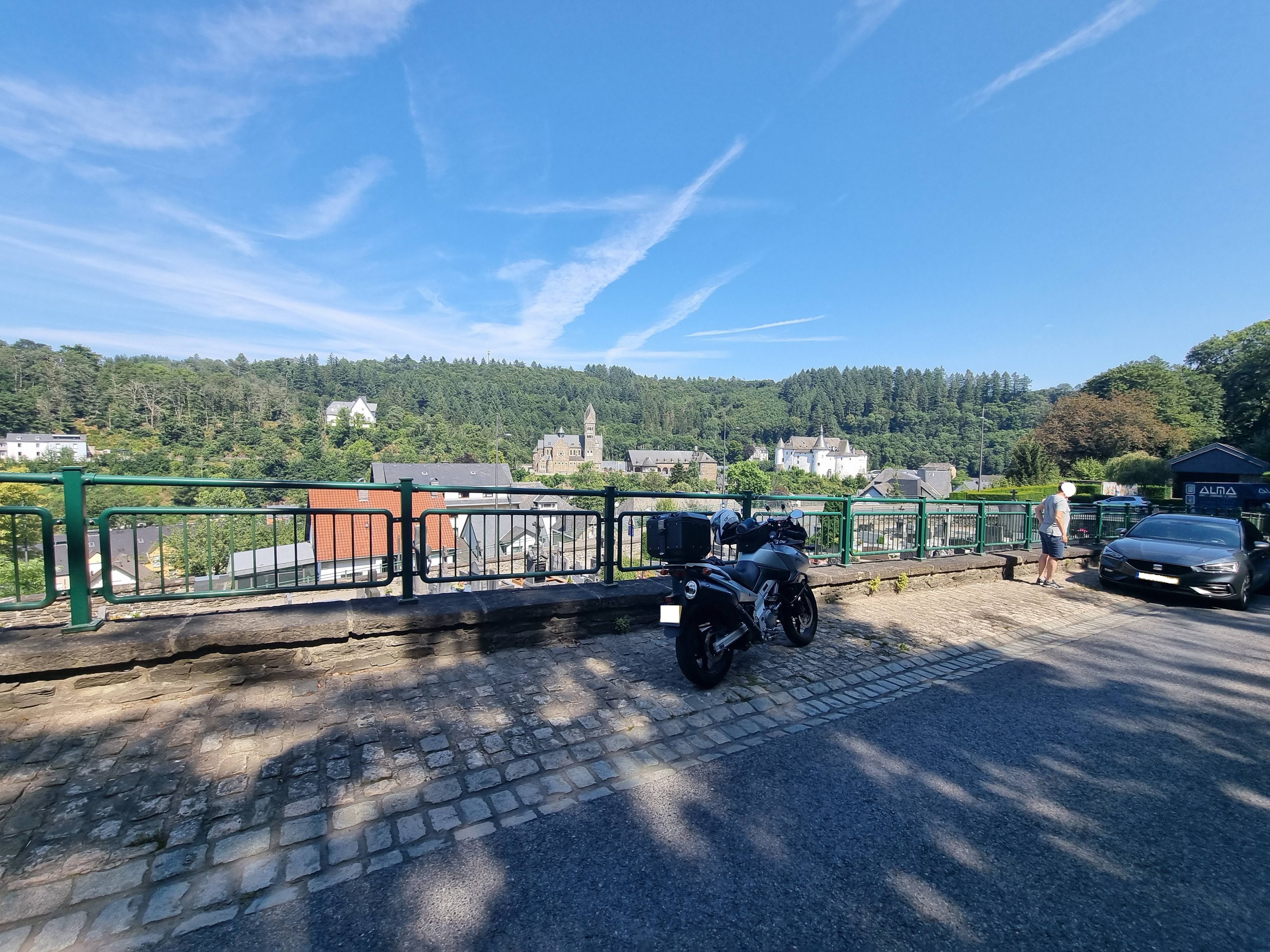 Afbeeldingslocatie: https://tweakers.net/i/UxnrOAN5QMVJ2cOeMivoB2CfOXs=/full-fit-in/4920x3264/filters:max_bytes(3145728):no_upscale():strip_icc():fill(white):strip_exif()/f/image/Se0prrnVq5PbJrwMfxl6dvw6.jpg?f=user_large