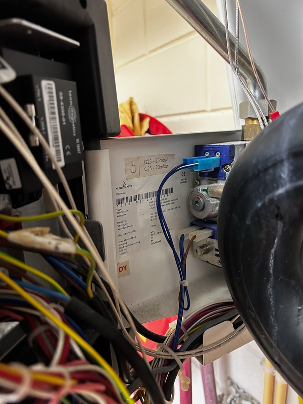 Afbeeldingslocatie: https://tweakers.net/i/Uydy3sDdN2LeGf1qSj29FlnAKKY=/x800/filters:strip_icc():strip_exif()/f/image/ssLMztLoasnAHOWdO46Fcwnf.jpg?f=fotoalbum_large