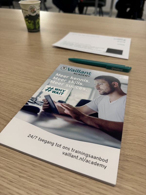 Afbeeldingslocatie: https://tweakers.net/i/UzUqpXGbAkyMgJ6By7qxQAaZazI=/x800/filters:strip_icc():strip_exif()/f/image/RagtqAX4YgRfUgvEocHqMuqF.jpg?f=fotoalbum_large