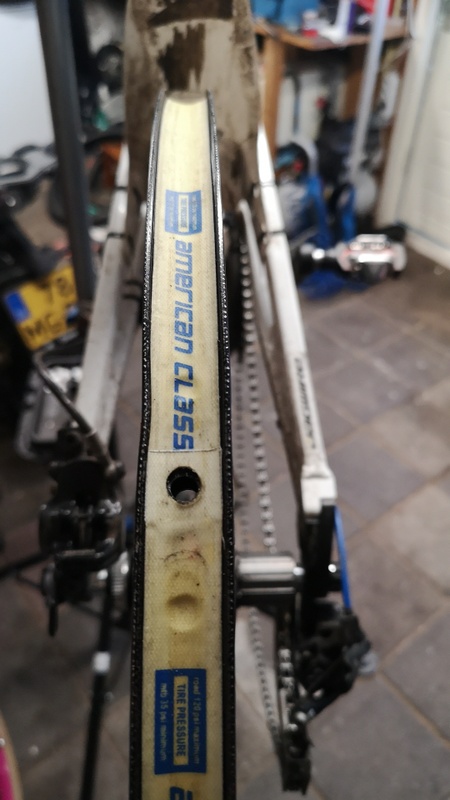 Afbeeldingslocatie: https://tweakers.net/i/V24aIMIpXYeh6fRTDcr18qMScEo=/x800/filters:strip_icc():strip_exif()/f/image/64v8g8OyWtTsmXIDW53ZyguU.jpg?f=fotoalbum_large