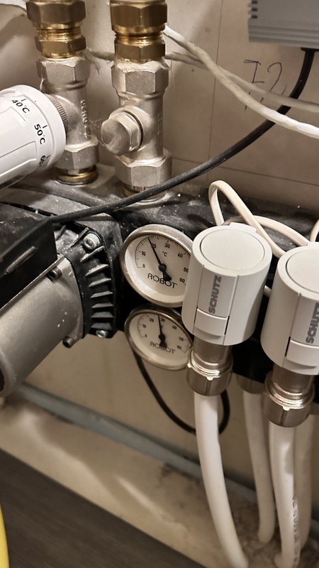 Afbeeldingslocatie: https://tweakers.net/i/V6o0L1RMYVki2T36pU4jRQ-VG2s=/x800/filters:strip_icc():strip_exif()/f/image/qG6k7tMWB2GGm3zWjYzytfpS.jpg?f=fotoalbum_large