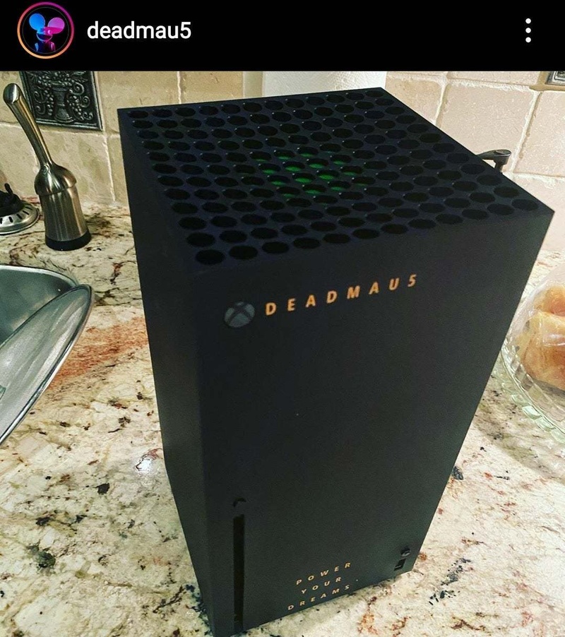 Afbeeldingslocatie: https://tweakers.net/i/V9J8H4_4ZRooyOARDGcKHG3BdwQ=/800x/filters:strip_icc():strip_exif()/f/image/Ry2UA36eUCUoY8PM8KXUKi44.jpg?f=fotoalbum_large