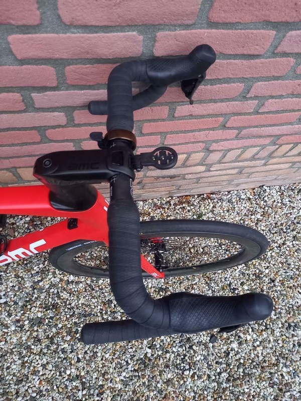 Afbeeldingslocatie: https://tweakers.net/i/V9bzuPXTpYo03GNvoL2THRBj4m4=/x800/filters:strip_icc():strip_exif()/f/image/R2mzgHIA3RdHsMA2bcHGFSUt.jpg?f=fotoalbum_large