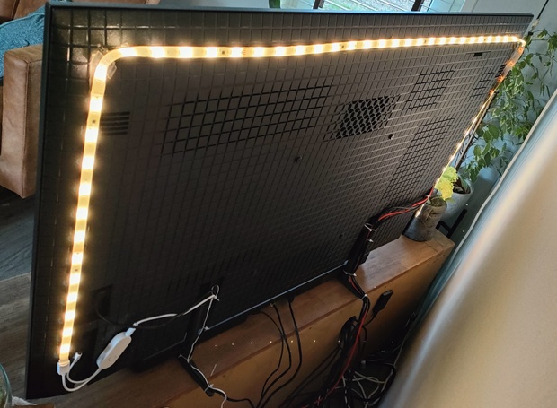 Afbeeldingslocatie: https://tweakers.net/i/VA-NV9JjNp1JFnRZvPCpnULH0dQ=/620x/filters:strip_icc():strip_exif()/m/215060/1TK3CmWePgriP8pE4KEQoSPBAs6s8Mw4nQUDkMNFE4wdZwjk1r.jpeg?f=620xauto