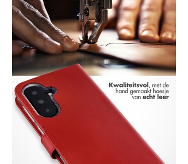 Selencia Echt Leren Bookcase Samsung Galaxy A37 (5G) - Rood