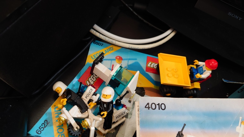 Afbeeldingslocatie: https://tweakers.net/i/VI4E87GhPsnB1K-PMkD61FCOyck=/800x/filters:strip_icc():strip_exif()/f/image/GSTCCXdmZO4oM9KAYz5DVADh.jpg?f=fotoalbum_large