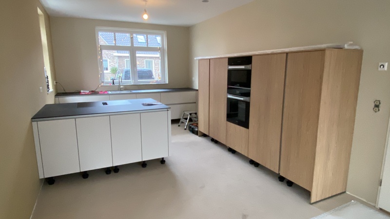 Afbeeldingslocatie: https://tweakers.net/i/VKTFPkXYuMoo_l3XVNMxotLpaks=/800x/filters:strip_icc():strip_exif()/f/image/ReMnsup7QUAwGKR966EuUK0T.jpg?f=fotoalbum_large