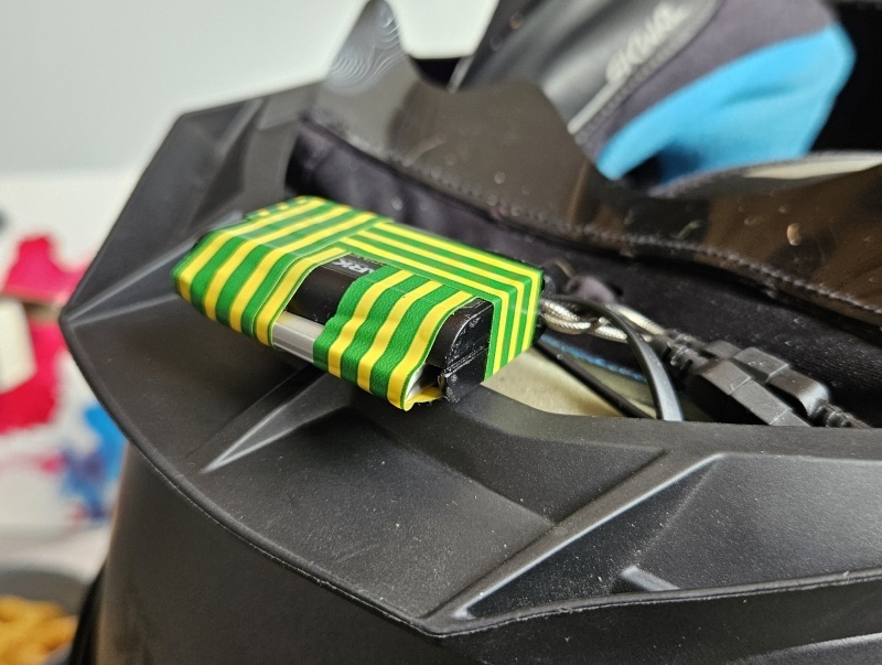 Afbeeldingslocatie: https://tweakers.net/i/VO5LM3EmcJfeeMpyvuovd4VTgw0=/fit-in/4920x3264/filters:max_bytes(3145728):no_upscale():strip_icc():strip_exif()/f/image/oA47a6a36OzkWcLCAd7bnjJt.jpg?f=user_large