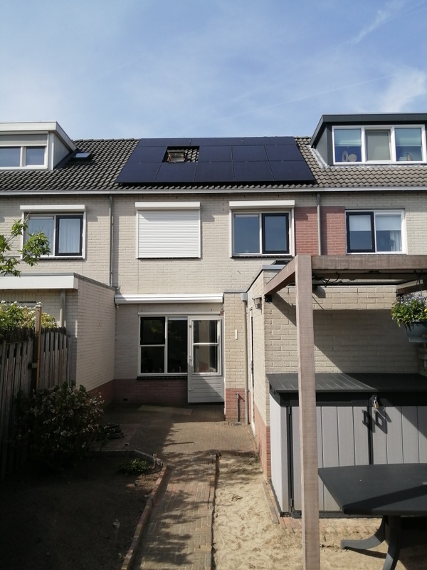 Afbeeldingslocatie: https://tweakers.net/i/VPsBxMeKA7VMLCtxsDnXwDAWLc8=/x800/filters:strip_icc():strip_exif()/f/image/M05YZ15hObw55Ujgf1ZHZ1Bz.jpg?f=fotoalbum_large