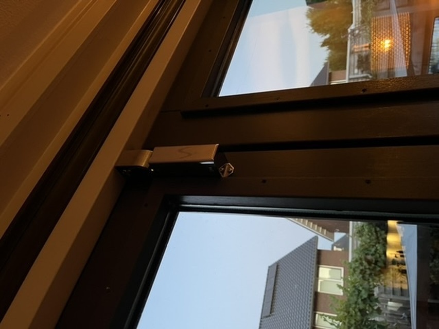 Afbeeldingslocatie: https://tweakers.net/i/VSFb6RkxvTasgdjwjywx1R6FC-k=/full-fit-in/4920x3264/filters:max_bytes(3145728):no_upscale():strip_icc():fill(white):strip_exif()/f/image/jVHJchcj0w7ajs43XU74sCKR.jpg?f=user_large
