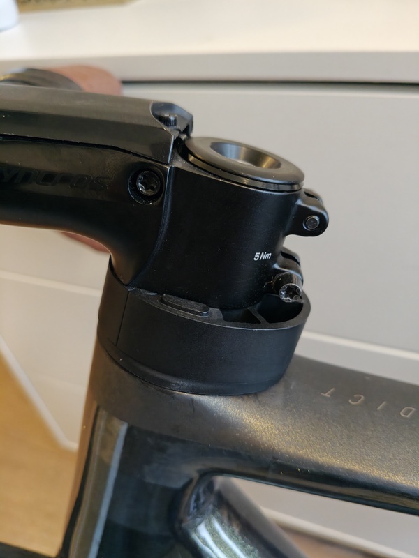 Afbeeldingslocatie: https://tweakers.net/i/VSbkJ9-6VxuEfhvyqdWUybl0sR4=/x800/filters:strip_icc():strip_exif()/f/image/iEHkuaqpCIpRjUY2Ba4j85jy.jpg?f=fotoalbum_large