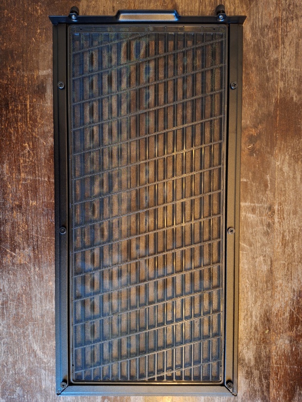 Afbeeldingslocatie: https://tweakers.net/i/VVWGx4SoyJKUro1BNbjB8auHgik=/620x/filters:strip_icc():strip_exif()/m/2271134/1VshgmNUbdcp5yUXCREJmiol5ApNL27jcLOCB0TuQLO9Ekp9XI.jpeg?f=620xauto