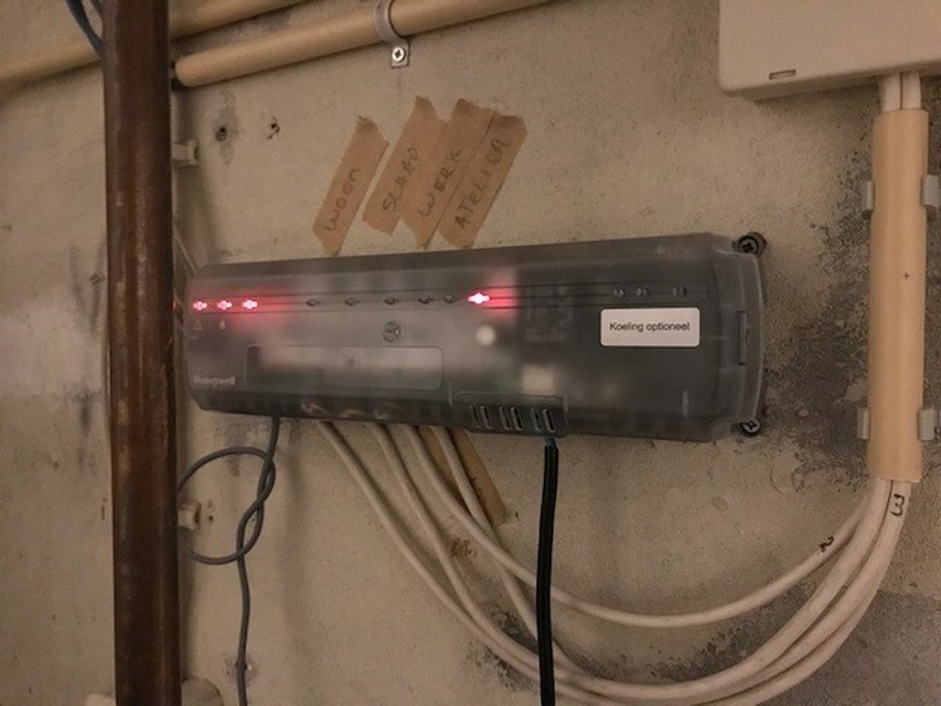 Afbeeldingslocatie: https://tweakers.net/i/VVr69wqUx5c6FvvAD-PvRNjYq4Q=/full-fit-in/4920x3264/filters:max_bytes(3145728):no_upscale():strip_icc():fill(white):strip_exif()/f/image/pNnod9IKB6YuaIhOACOJhblv.jpg?f=user_large