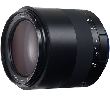 Zeiss Milvus 1.4/85 (Canon EF)