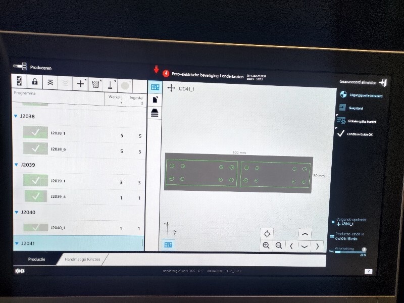 Afbeeldingslocatie: https://tweakers.net/i/VZEJnEwa7Tvi87BDKeMbDjWLOW4=/fit-in/4920x3264/filters:max_bytes(3145728):no_upscale():strip_icc():strip_exif()/f/image/F2QrQRy5f6dJpO92sBgBq6V3.jpg?f=user_large