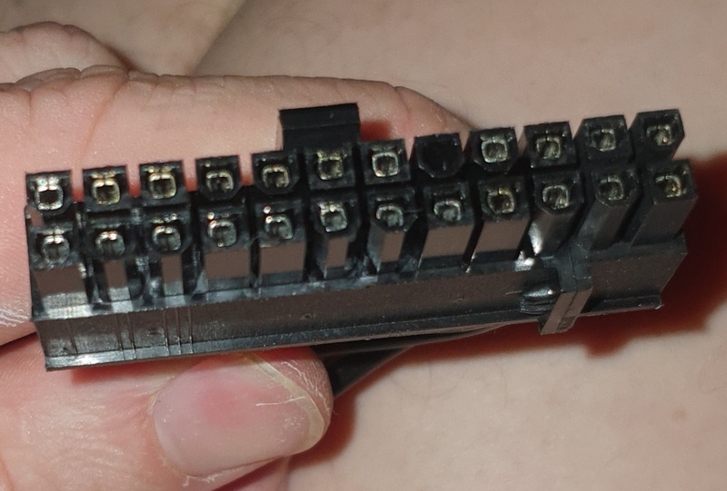 Afbeeldingslocatie: https://tweakers.net/i/Vc9F2WnVACbYQvj5Wb_TxZTk438=/800x/filters:strip_icc():strip_exif()/f/image/iH1uonNMMXinL6p3eNhp3GMZ.jpg?f=fotoalbum_large