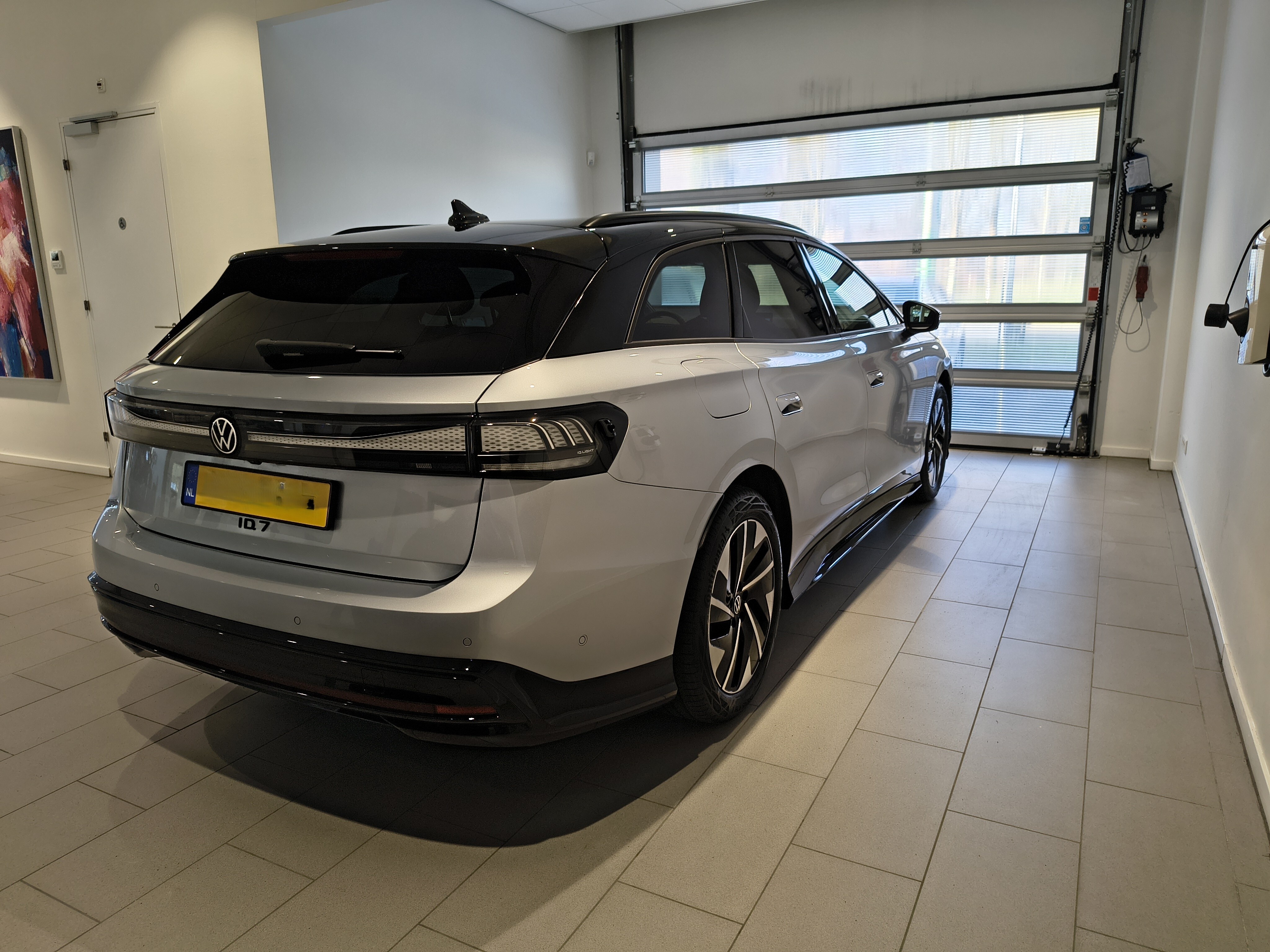 Afbeeldingslocatie: https://tweakers.net/i/Vdu6fyUOu67jyu-rOpiL3ItaMbc=/fit-in/4920x3264/filters:max_bytes(3145728):no_upscale():strip_icc():strip_exif()/f/image/4r99s7nbqC7XyM6Bigvlrp85.jpg?f=user_large