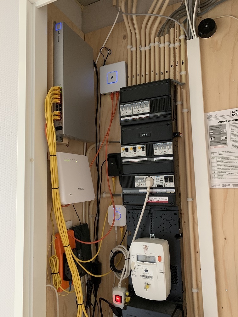 Afbeeldingslocatie: https://tweakers.net/i/VetL-O2JOY0CPY5sCmGvOiZzbJs=/full-fit-in/4920x3264/filters:max_bytes(3145728):no_upscale():strip_icc():fill(white):strip_exif()/f/image/XuEykPVwU9pSiYhEphPGpTfV.jpg?f=user_large
