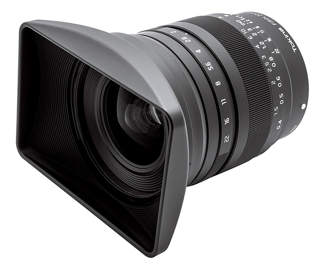 Tokina Firin 20mm f/2.0
