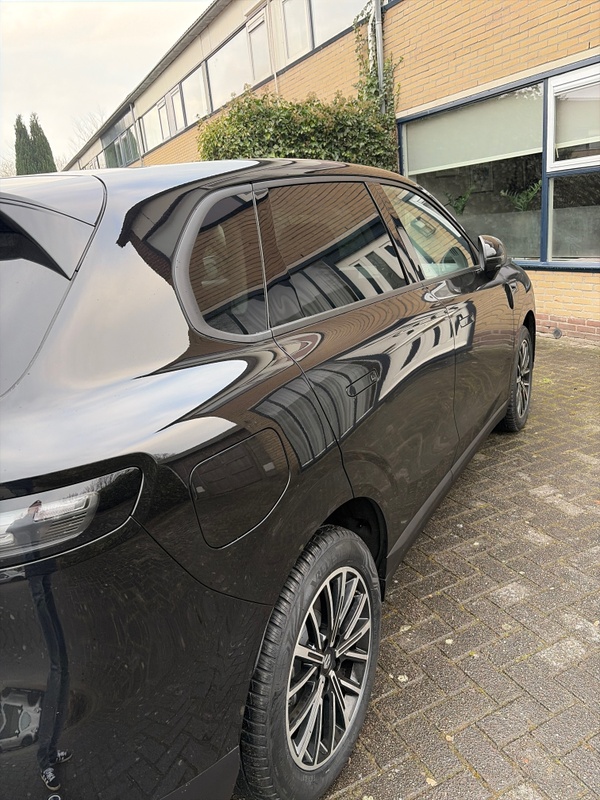 Afbeeldingslocatie: https://tweakers.net/i/VhX6I3EOwudLVj1R9zmlXcvpLVk=/x800/filters:strip_icc():strip_exif()/f/image/7s3OErmbsNvXKikxzdP00d7X.jpg?f=fotoalbum_large