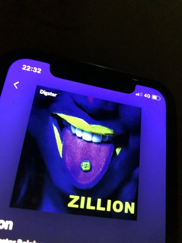 Afbeeldingslocatie: https://tweakers.net/i/VnxXDrCNVfiMdOLZ2akgAejemr0=/x800/filters:strip_icc():strip_exif()/f/image/T5BYzGWcr5yxnTWsJiZxEQBL.jpg?f=fotoalbum_large