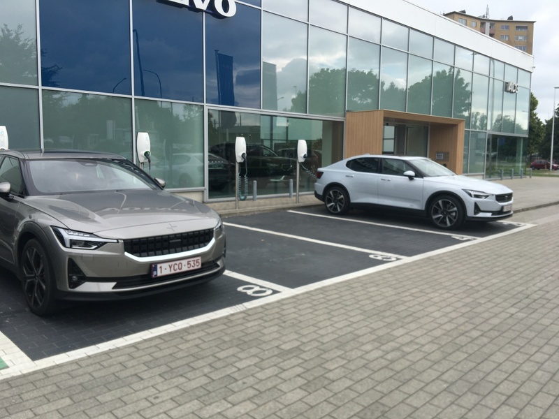 Afbeeldingslocatie: https://tweakers.net/i/VrH3y9YgI2AZTfxJOTj8V7rE6Vw=/800x/filters:strip_icc():strip_exif()/f/image/evwQ04erLiTmPbJvOMIChK2D.jpg?f=fotoalbum_large