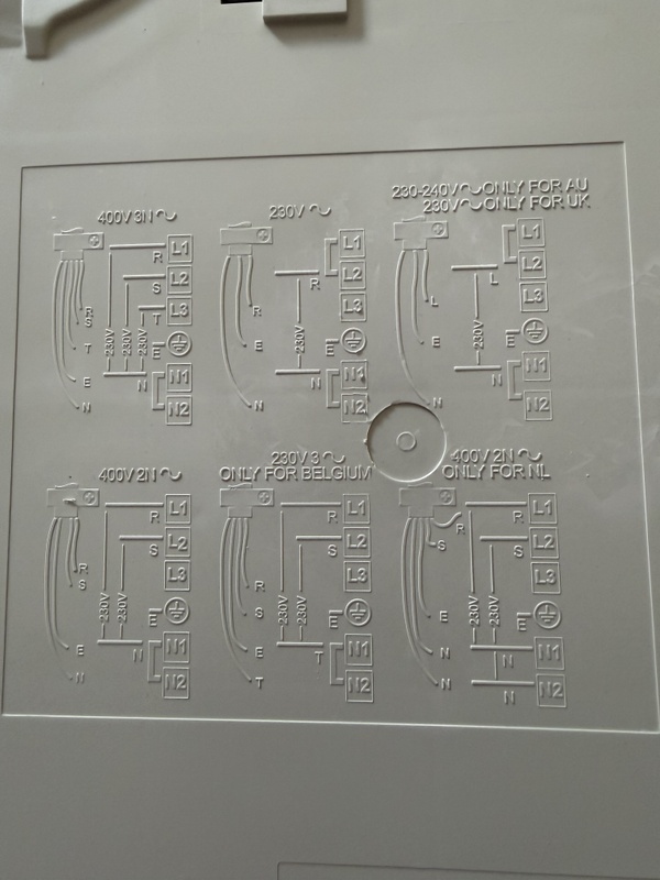 Afbeeldingslocatie: https://tweakers.net/i/VrNSZobbDCT0m99EBTwPmnfUu88=/x800/filters:strip_icc():strip_exif()/f/image/JnV4qY2OmAA0HysvLRHANxlg.jpg?f=fotoalbum_large