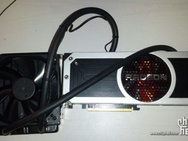 AMD Radeon R9 295X2 (bron: Chiphell)